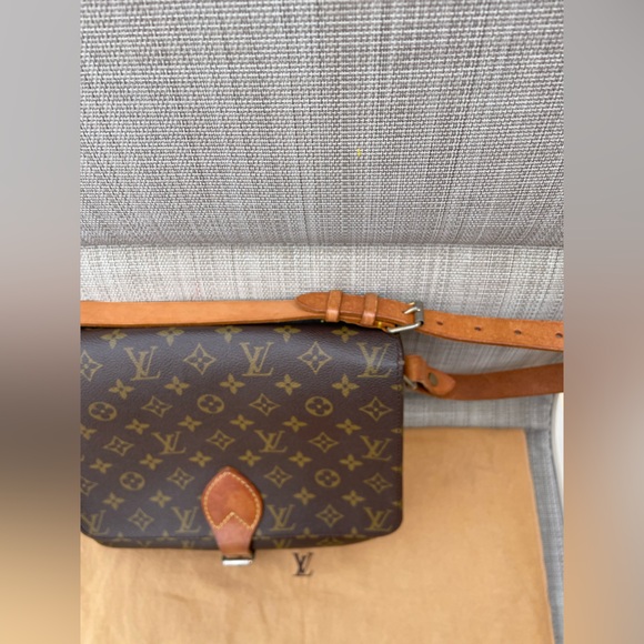 LOUIS VUITTON CARTOUCHIERE CROSSBODY - Picture 2 of 7